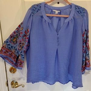 Lifestyle Attitude Blue Top w/Embroidered Sleeves
